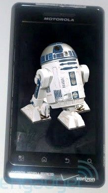 โอ๊ะ! R2-D2 ไปโผล่บน Droid 2 ???