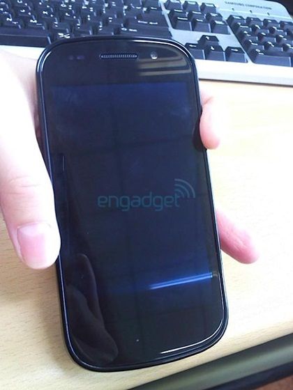 หรือว่าสิ่งนี้คือ Google Nexus S !!!