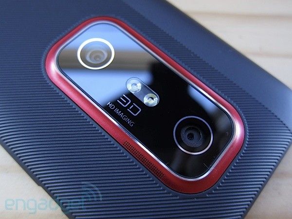 HTC EVO 3D เปิดตัวขายในสหรัฐด้วยราคาไม่แรง