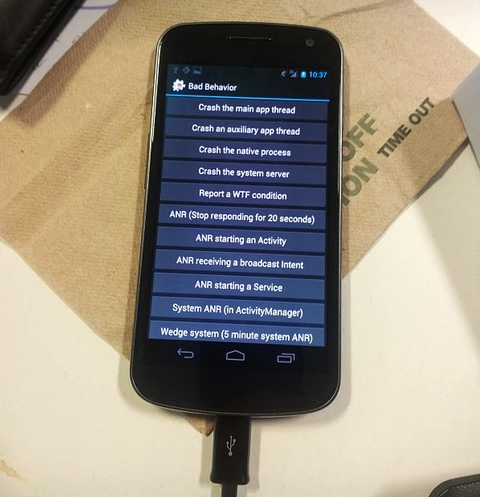 Galaxy Nexus ขายแล้ว!! (ที่อังกฤษ) เครื่องแรกมาพร้อมกับ dev software