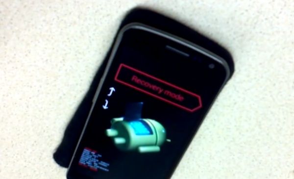 flash กันไม่ต้องกลัวเจ๊ง factory image ของ Galaxy Nexus พร้อมให้เอาไปกู้ชีพ