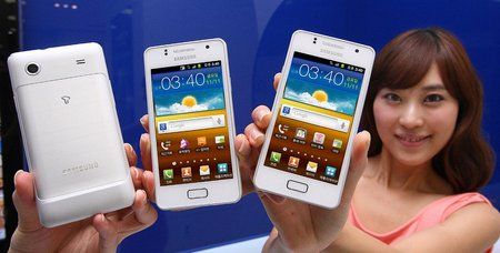Samsung เปิดตัวมือถือตลาดกลาง Galaxy M และ Ace Plus