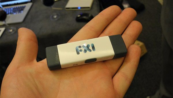 FXI จัดให้ Cotton Candy พีซีขนาดเท่า USB Drive บู้ทได้ทั้ง ICS และ Ubuntu