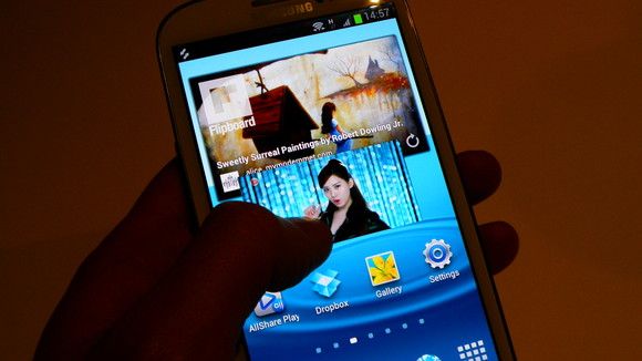 Stick it โปรแกรมเล่นหนังจอเล็กขายดีขึ้น 600% เหตุ Samsung Galaxy S3 แอบลอกการบ้าน