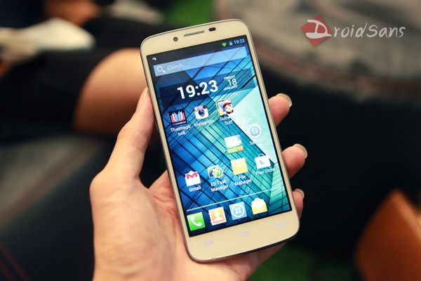 i-mobile ออกตัวแรง เปิดตัว IQ6 มือถือ Dual Core จอ 5 นิ้ว 720p ราคา 8490 บาท !