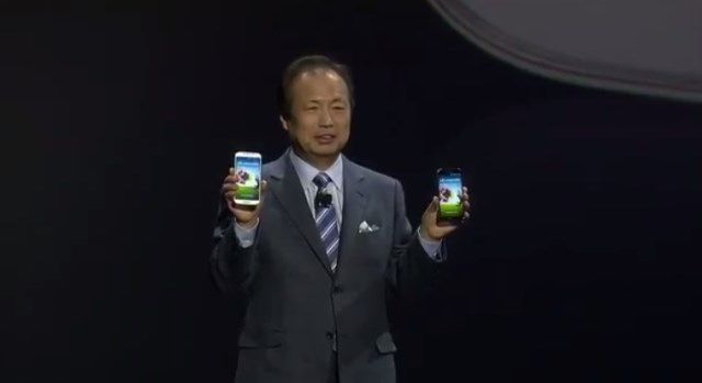 Galaxy S4 เริ่มได้รับ Software Update ขนาด 365MB ได้พื้นที่คืน 0.8GB ย้ายแอพฯลง SD ได้แล้ว