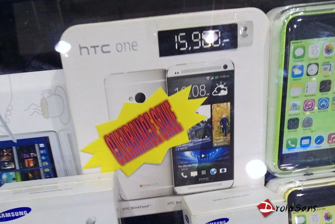IT City ล้างสต๊อก ลดราคา HTC One เหลือ 15,900 บาท HTC Butterfly เหลือ 11,900 บาท
