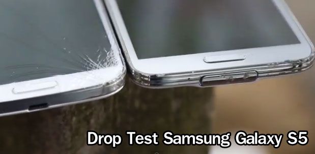 ไม่แตกค่า! Samsung Galaxy S5 รอดชีวิตจากการ Drop Test ส่วน Galaxy S4 หมุ่นอ๊ะยะ