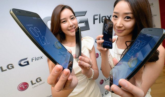 LG G Flex 2 จะเผยโฉมในงาน CES 2015 มาพร้อมชิพ Snapdragon 810