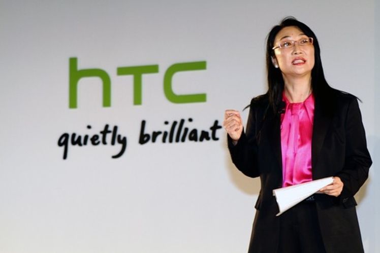 ทีมบริหาร HTC ก้มหัวขอโทษผู้ถือหุ้น พร้อมสัญญาตุลาคมนี้มีทีเด็ด
