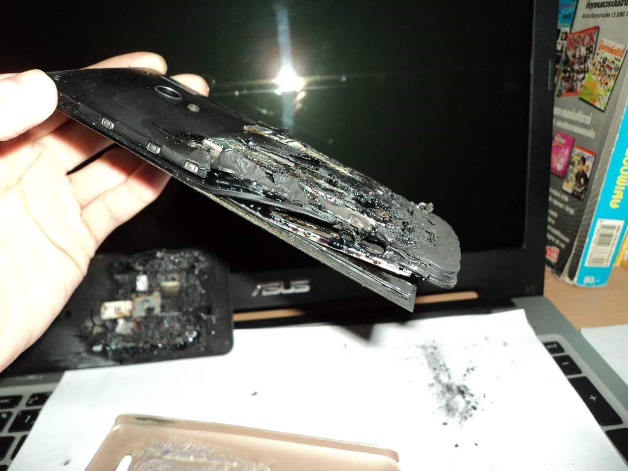 เกิดเหตุ Asus Zenfone 5 ระเบิดขณะเสียบชาร์จทิ้งไว้ สาเหตุยังไม่ทราบแน่ชัด