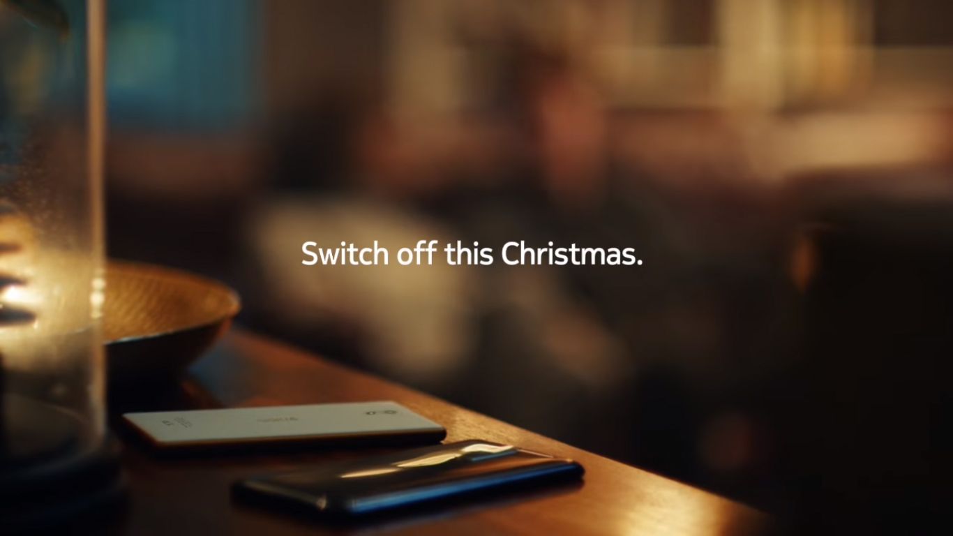 วางมือถือ.. Nokia ทำโฆษณาสั้นเชิญชวนให้คนใช้เวลากับครอบครัวช่วงคริสมาสต์และปีใหม่