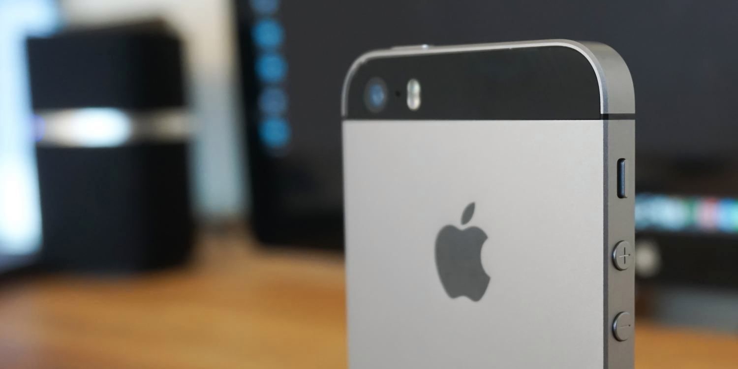 Apple นำ iPhone SE กลับมาวางขายอีกครั้งในสหรัฐ ปรับลดราคาลงอีกกว่า 5,000 บาท