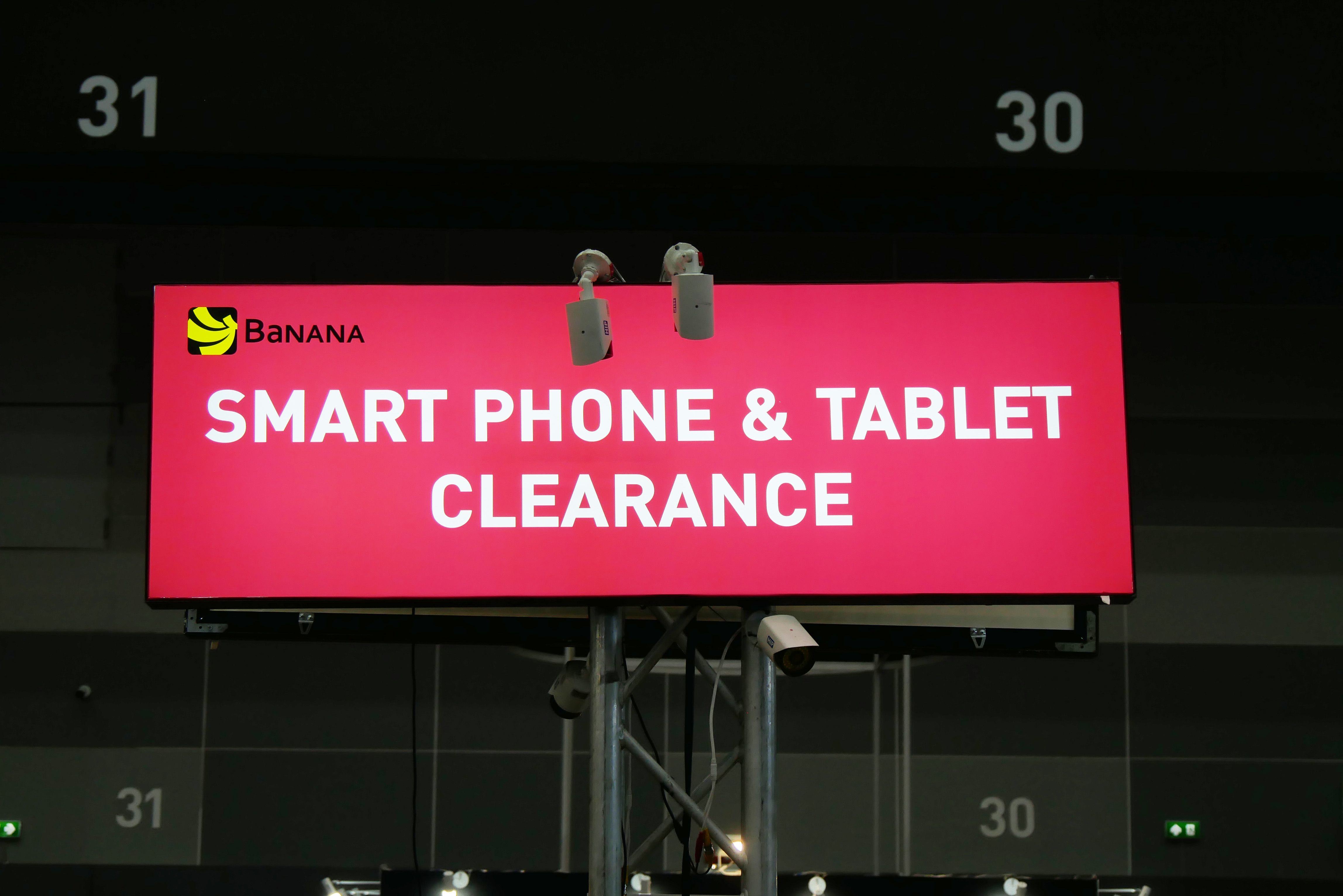 รวมมือถือ Clearance Sale เครื่องโชว์-เดโม ตัวแรงตกรุ่น กับราคาสุดเร้าใจ ในงาน Mobile Expo