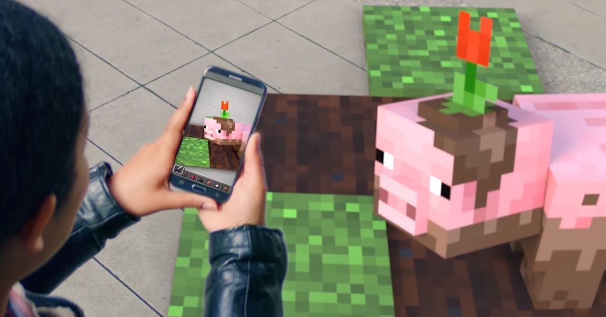 Microsoft เตรียมเปิดตัว Minecraft เวอร์ชั่น AR สร้างบล็อคได้ในโลกจริง
