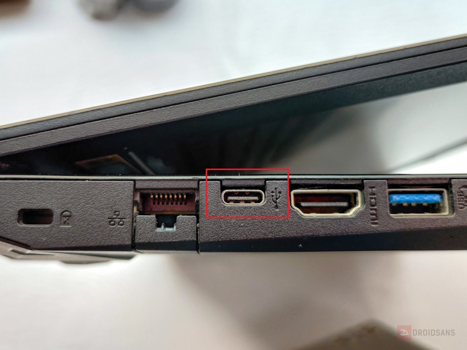 USB Type C บนโน้ตบุ๊คมีทั้งหมดกี่แบบ ใช้งานแตกต่างกันอย่างไร และแบบไหนดีที่สุด