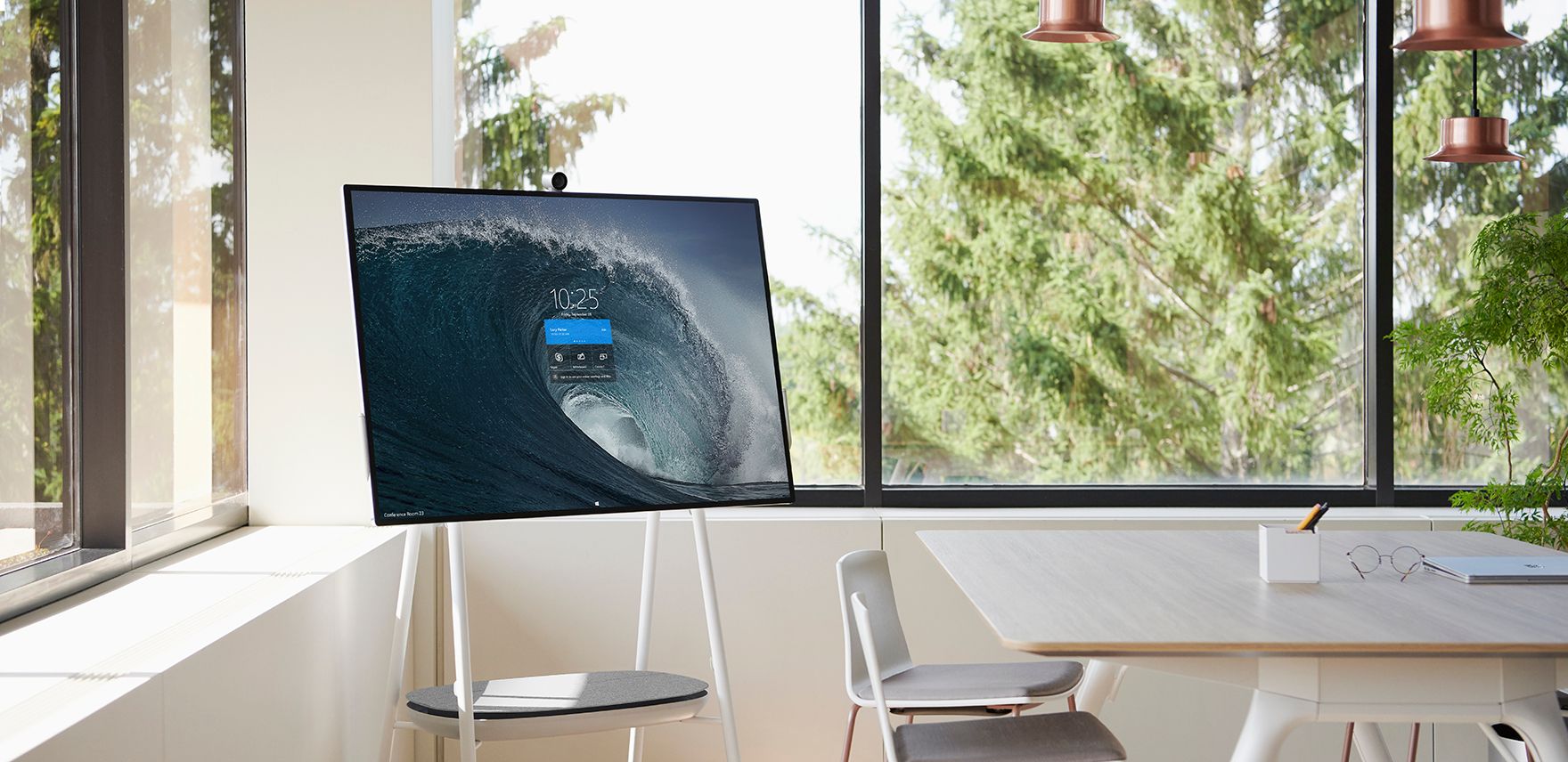 Microsoft เปิดตัว Surface Hub 2S คอมจอยักษ์ 50 นิ้ว 4K รองรับมัลติทัช มีล้อเลื่อน เคาะราคาไทย 308,160 บาท