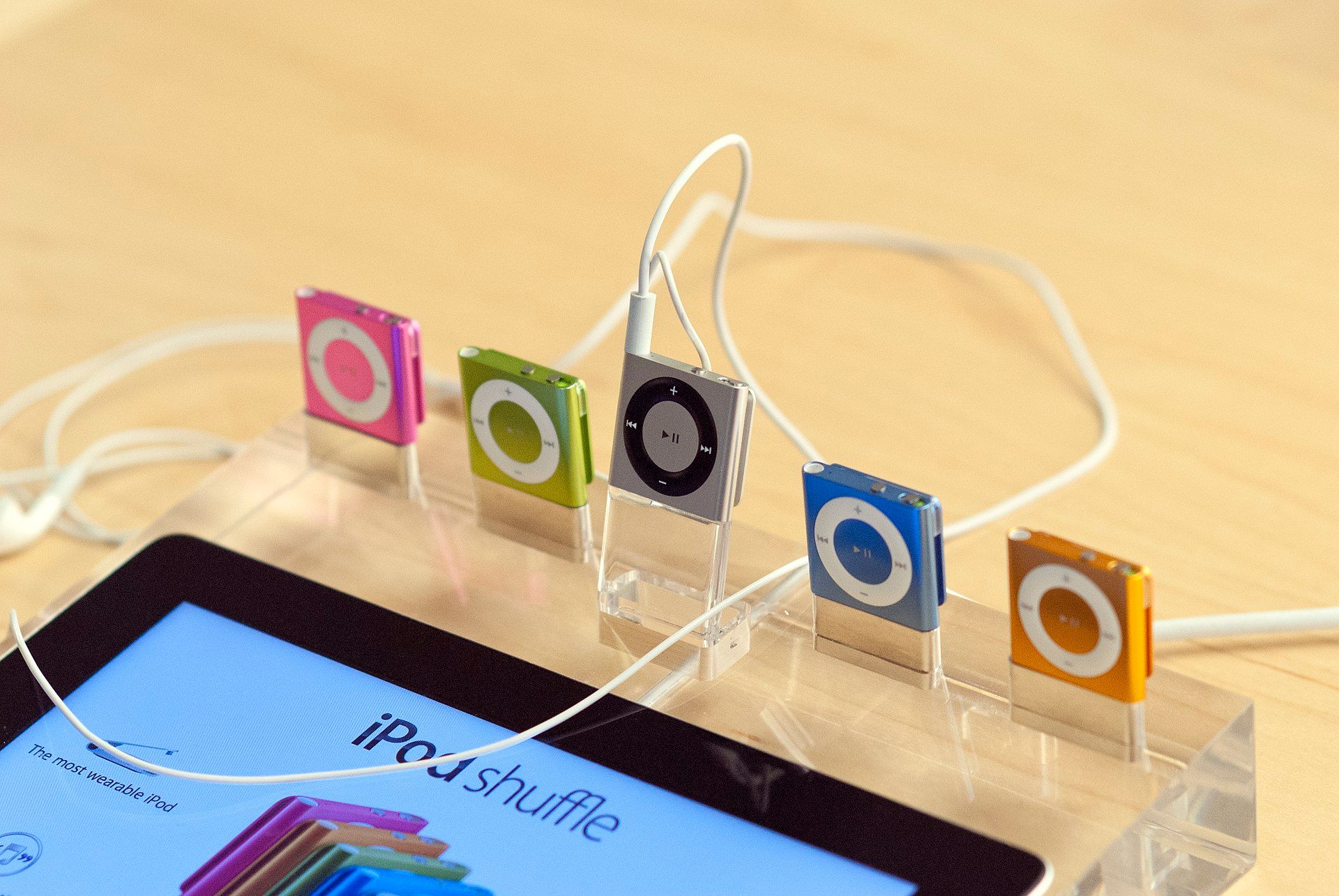 iPod Shuffle กลับมาฮิตอีกครั้ง หลัง TikTok จุดกระแสให้มันกลายเป็น ...