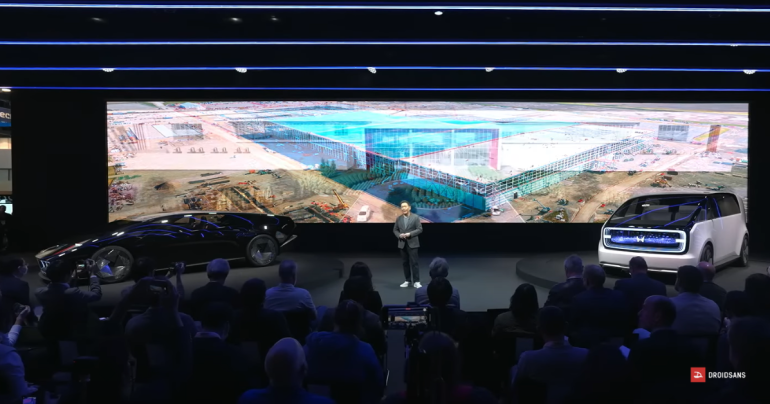 HONDA เผยโฉมรถยนต์ไฟฟ้ารุ่นใหม่ Saloon และ Space-Hub พร้อมเปิดตัวโลโก้ใหม่ที่งาน CES 2024