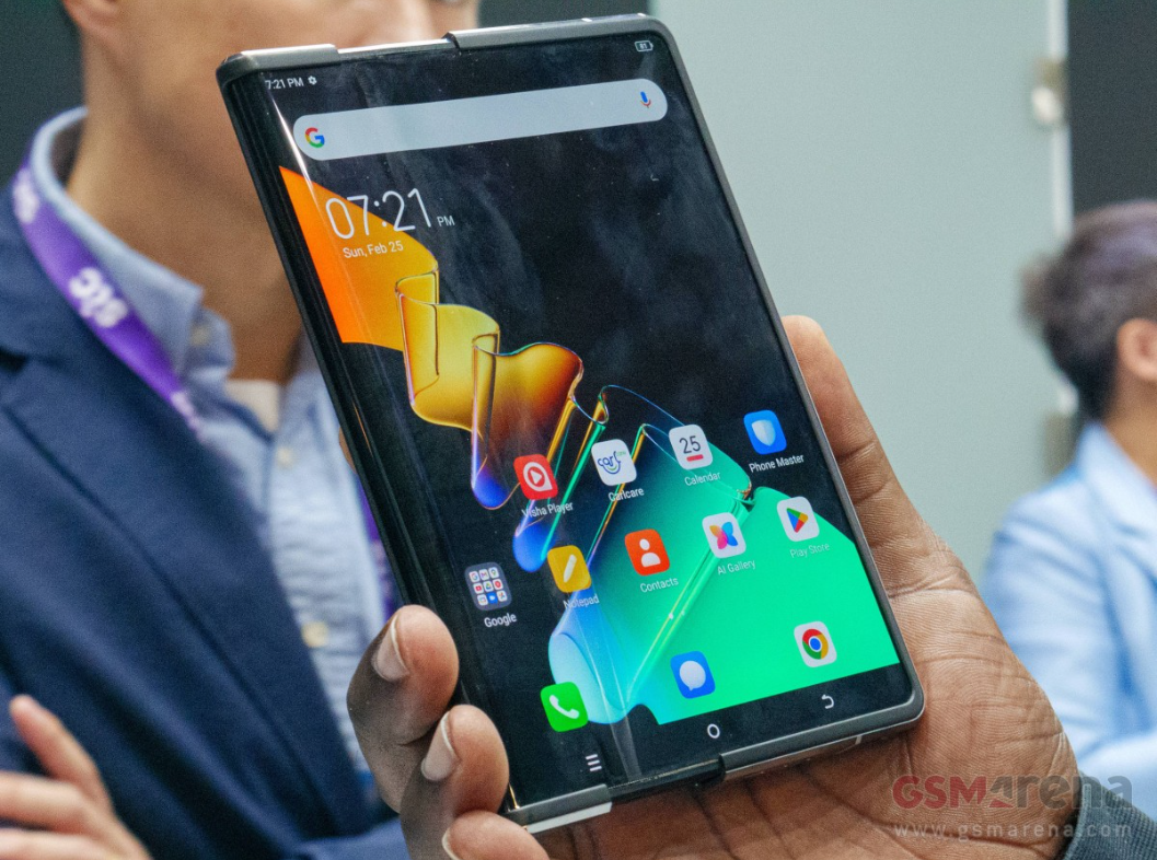 TECNO Phantom Ultimate มือถือจอม้วนเครื่องต้นแบบ โชว์ตัวที่งาน MWC 2024 ...