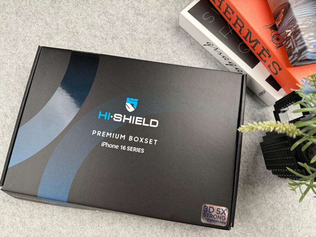 HI-SHIELD iPhone 16 Premium Boxset 