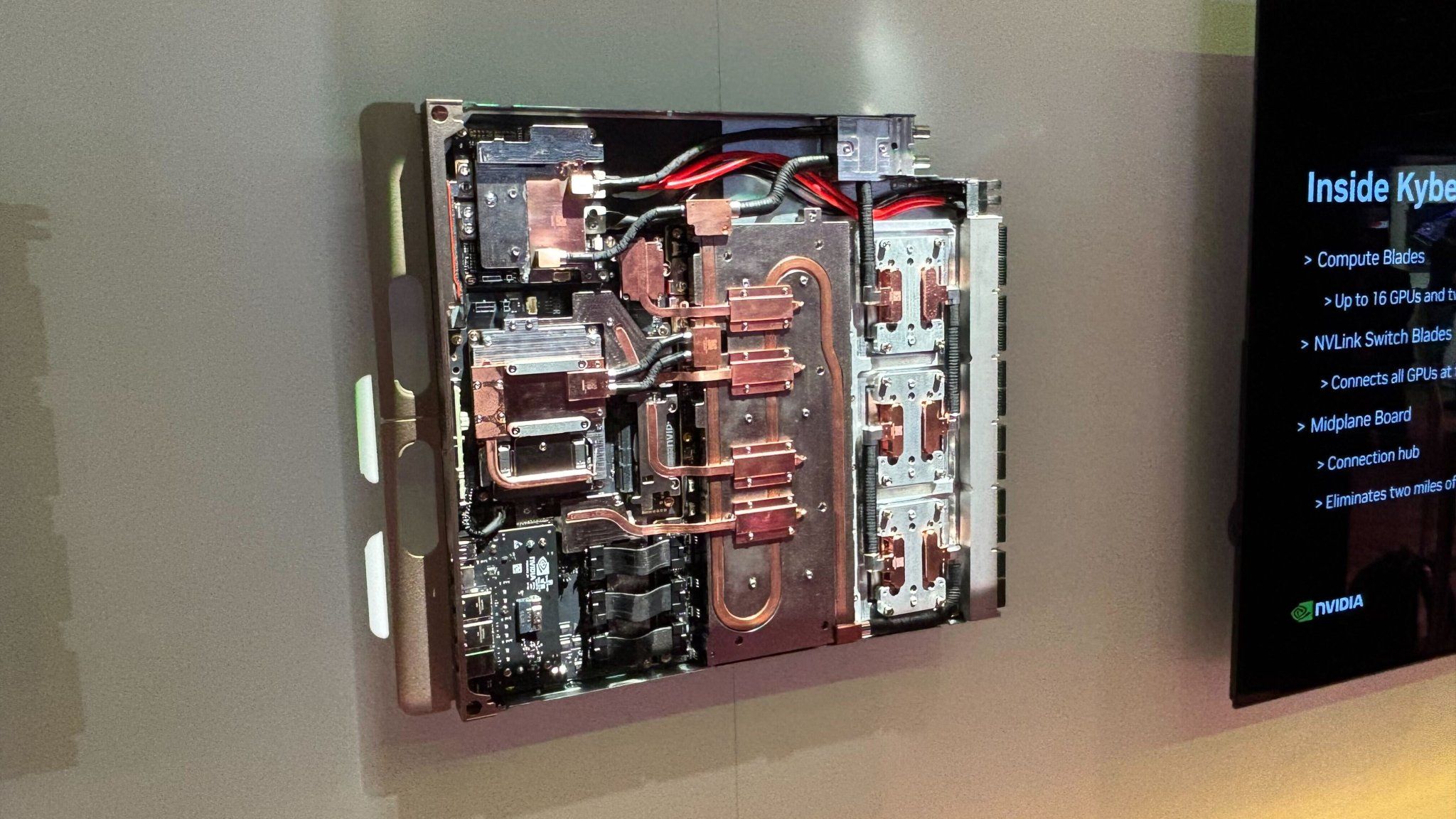 Nvidia Rack Plug NVIDIA เปิดตัว Rubin Ultra และ Kyber Racks ซูปเปอร์คอมพิวเตอร์ AI ที่ ...