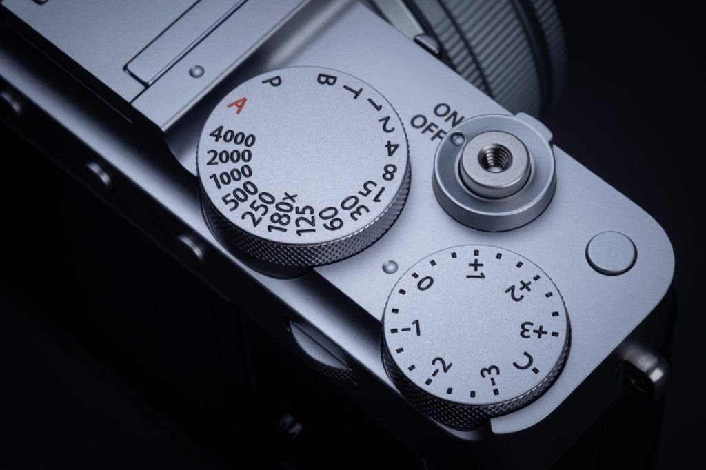 FUJIFILM X-E5