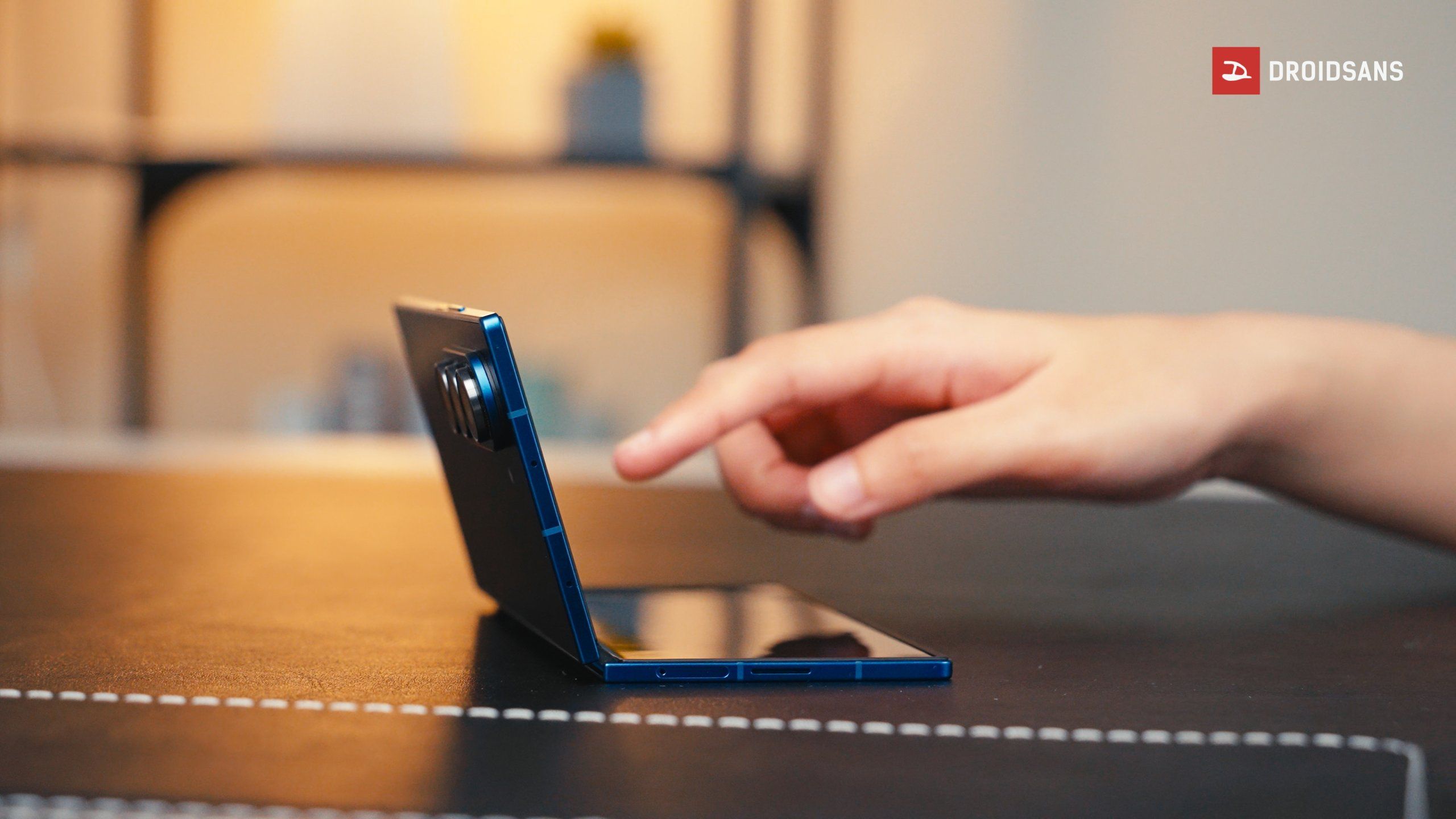 Galaxy Z Fold7 - Flex Mode