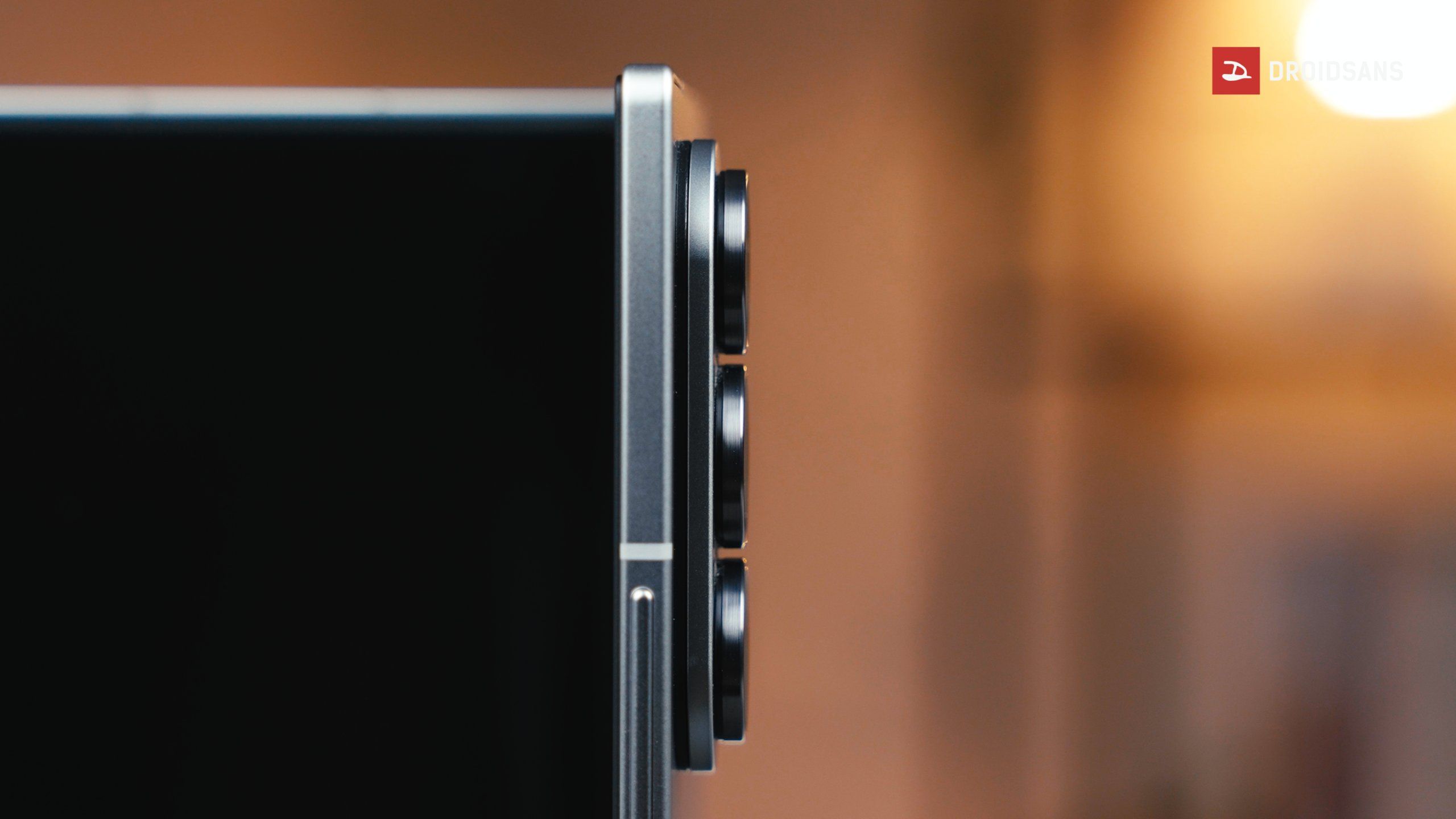 Galaxy Z Fold7 - Camera Bump