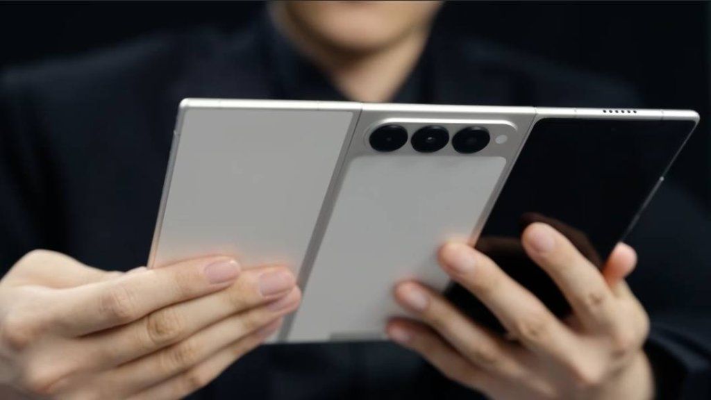 Tecno Phantom Ultimate G Fold