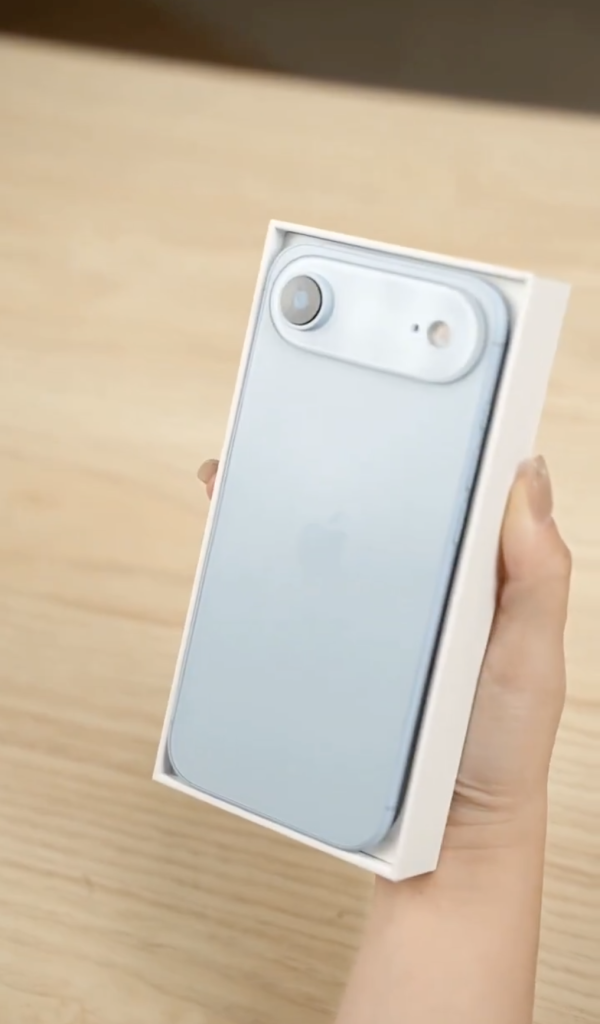iPhone 17 Air 