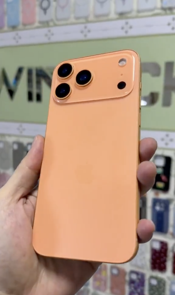 iPhone 17 Pro Orange