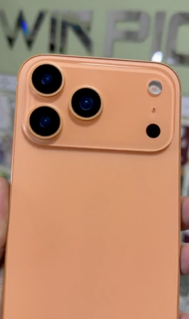 iPhone 17 Pro Orange