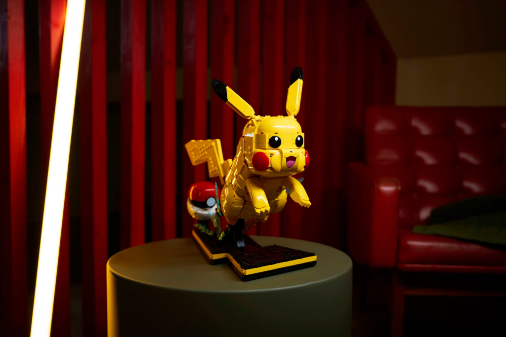 LEGO Pokémon: Pikachu and Poké Ball 