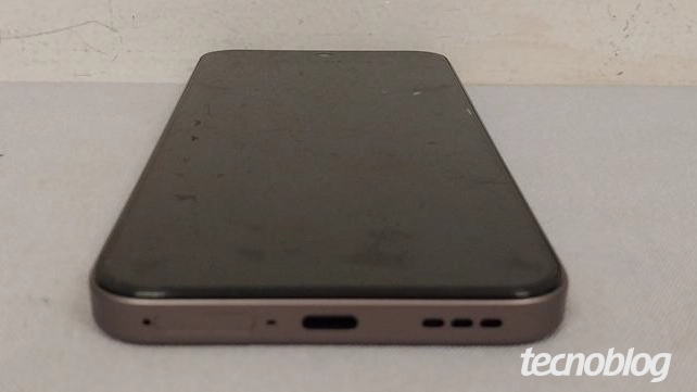 OPPO A7 Pro 5G Live Image Leak (1)